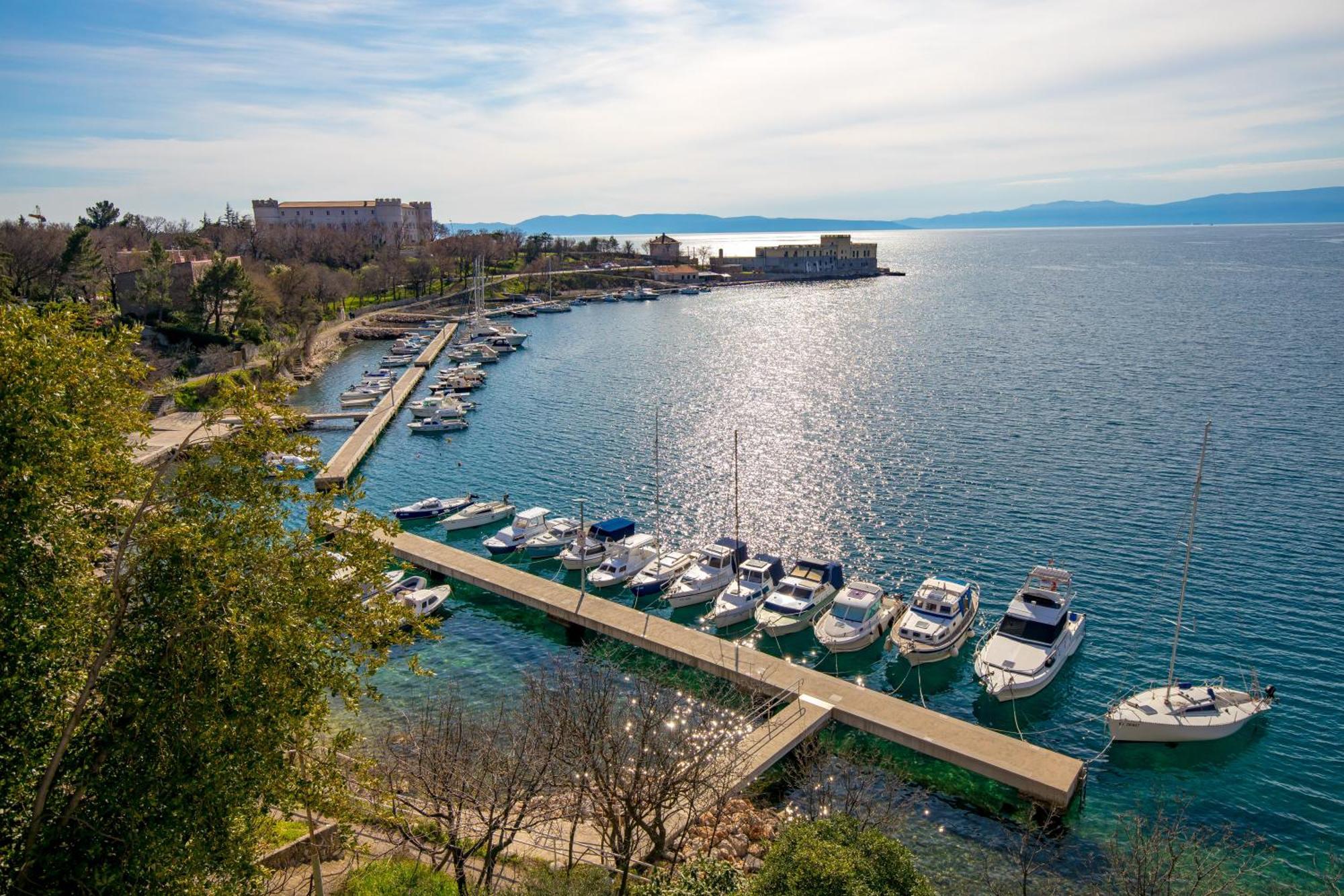 Blue Port Apartment Kraljevica Exterior photo